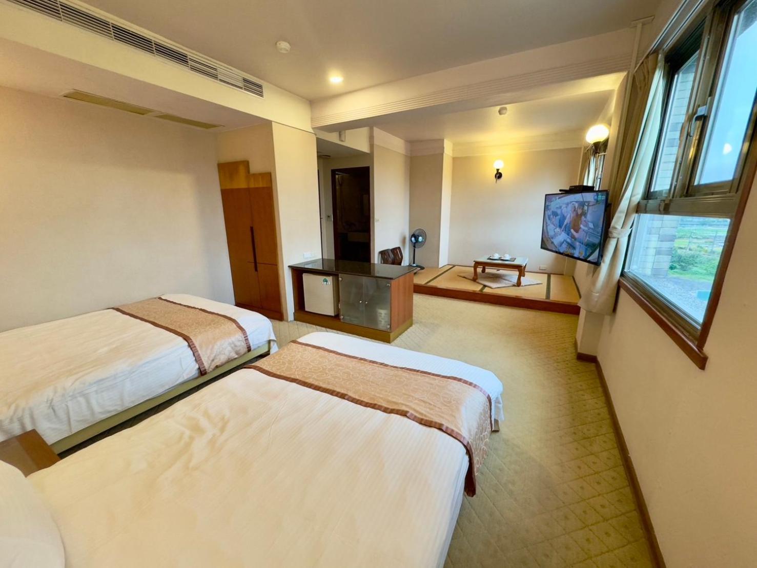 Tian Long Hotel Цзяоси Экстерьер фото