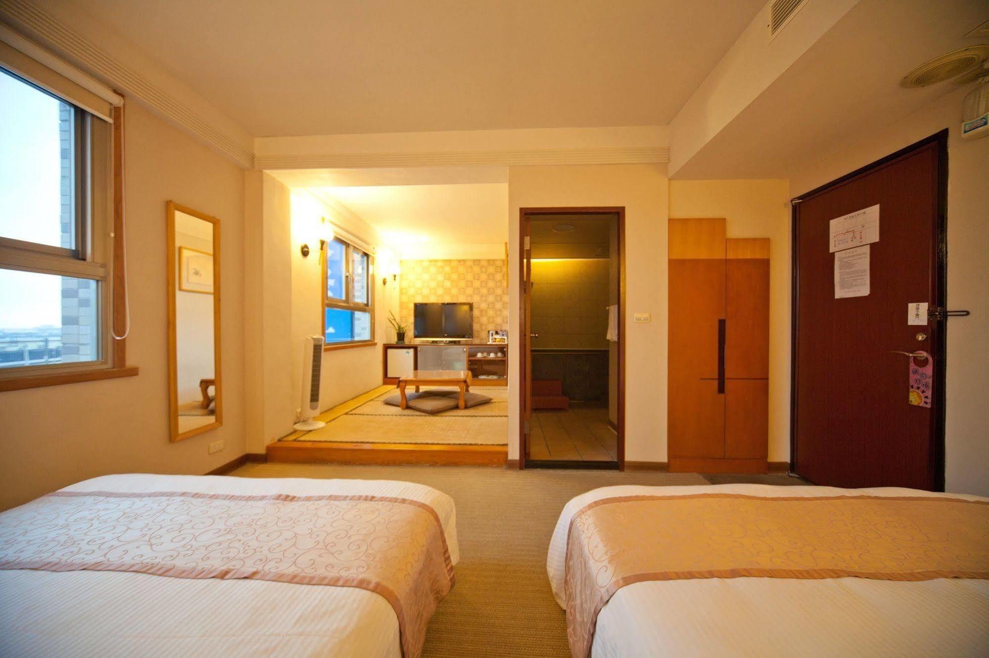 Tian Long Hotel Цзяоси Экстерьер фото